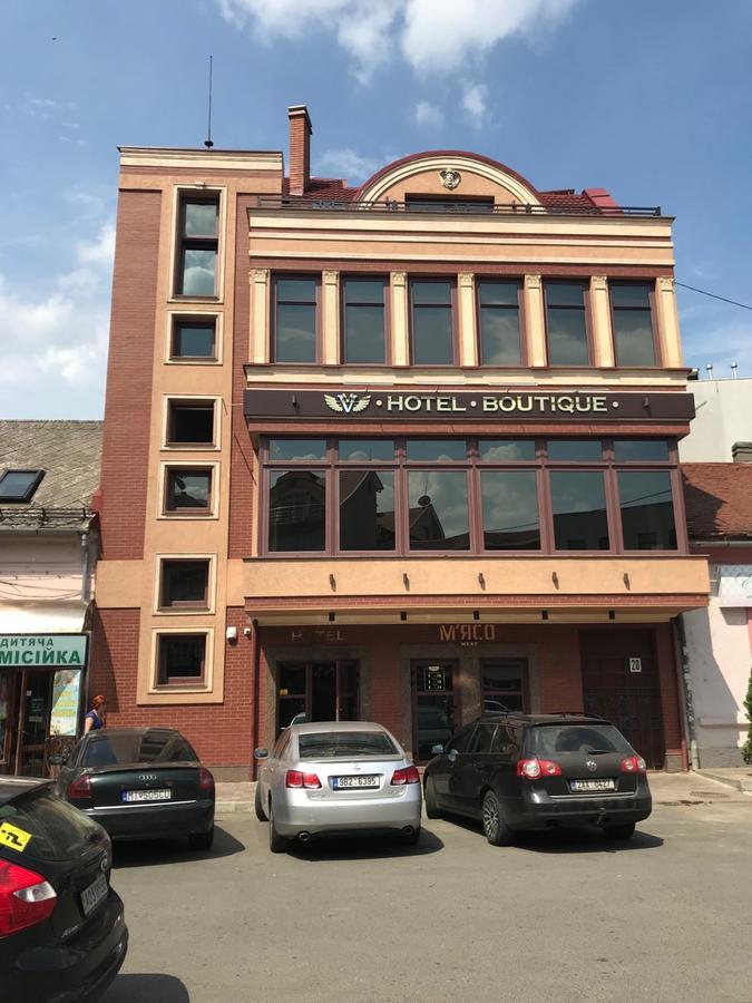 Hotel " Boutique " Uzhhorod Exterior photo